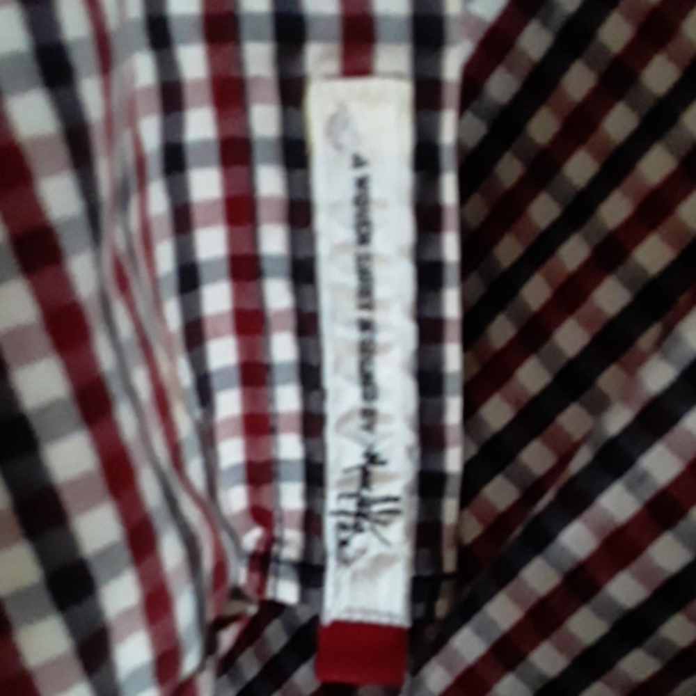 Used Button down shirt - Picture 3 of 3